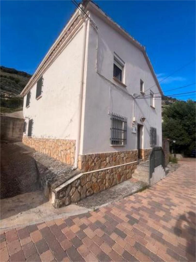 Exterior view of House or chalet for sale in Somolinos  with Storage room and Furnished