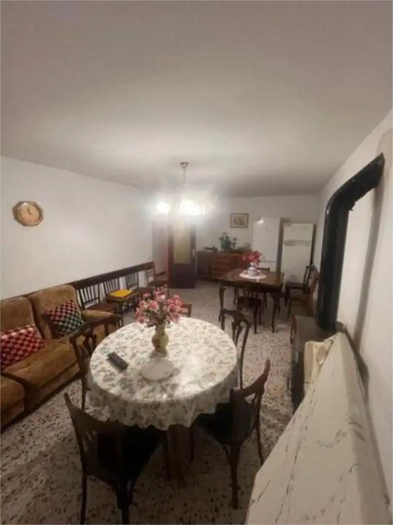 Casa o chalet en venta en Somolinos Comedor de Casa o chalet en venta en Somolinos con Trastero y Amueblado