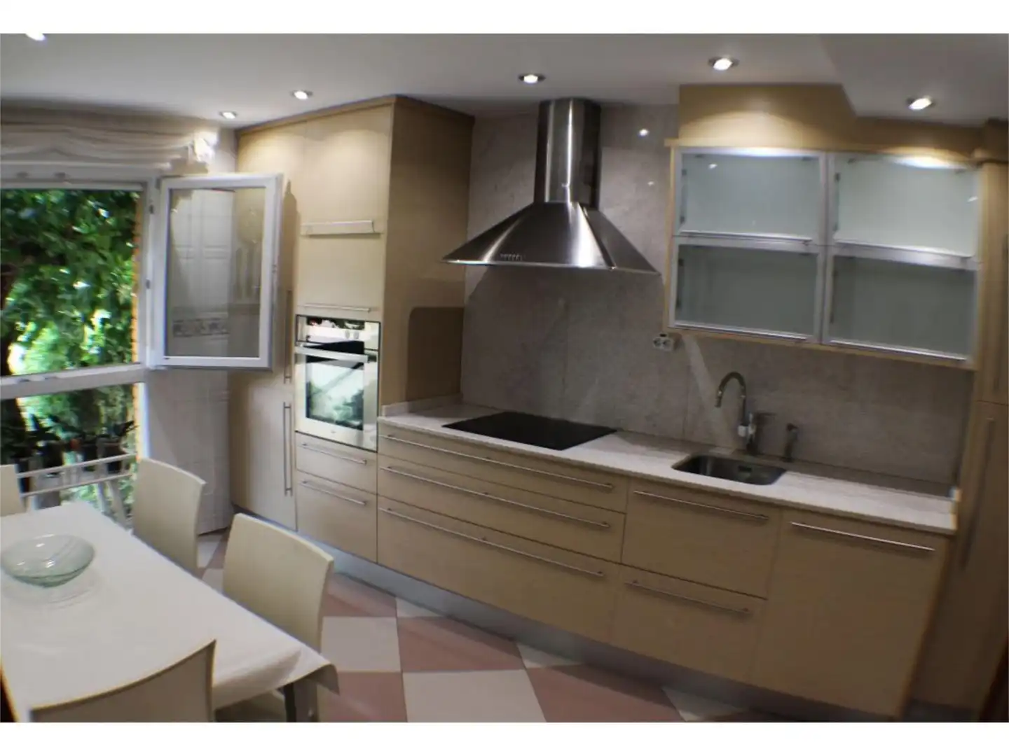 Küche von Wohnung zum Verkauf in Alcañiz mit Klimaanlage, Heizung und Privatgarten