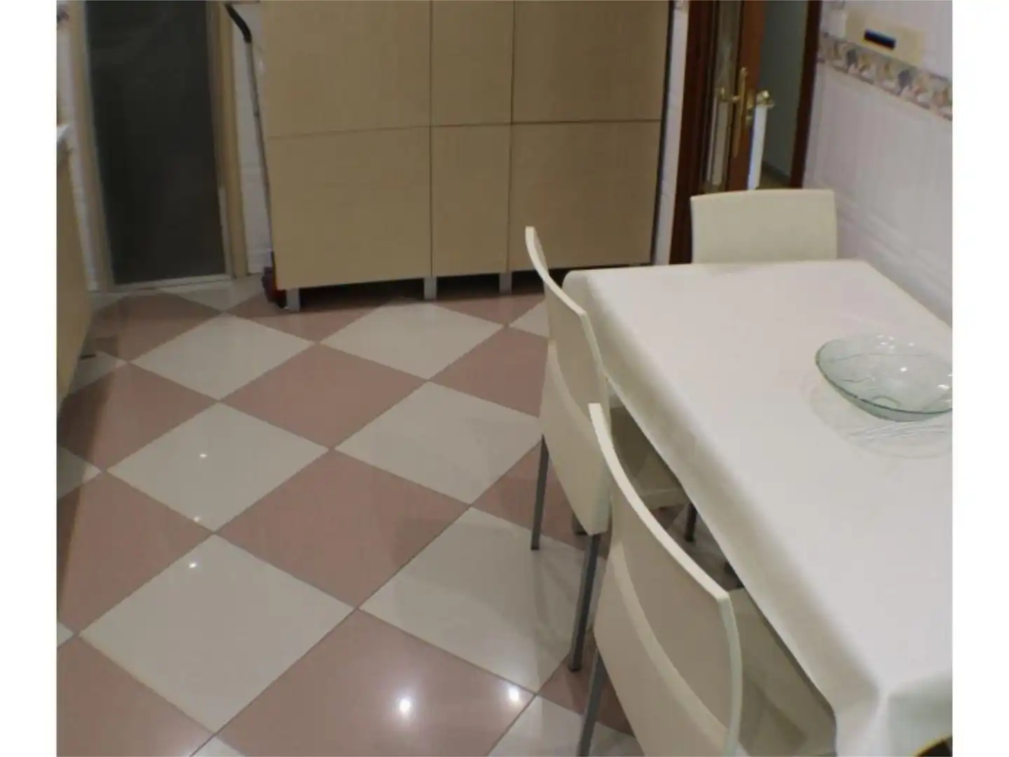 Wohnung zum Verkauf in Alcañiz mit Klimaanlage, Heizung und Privatgarten