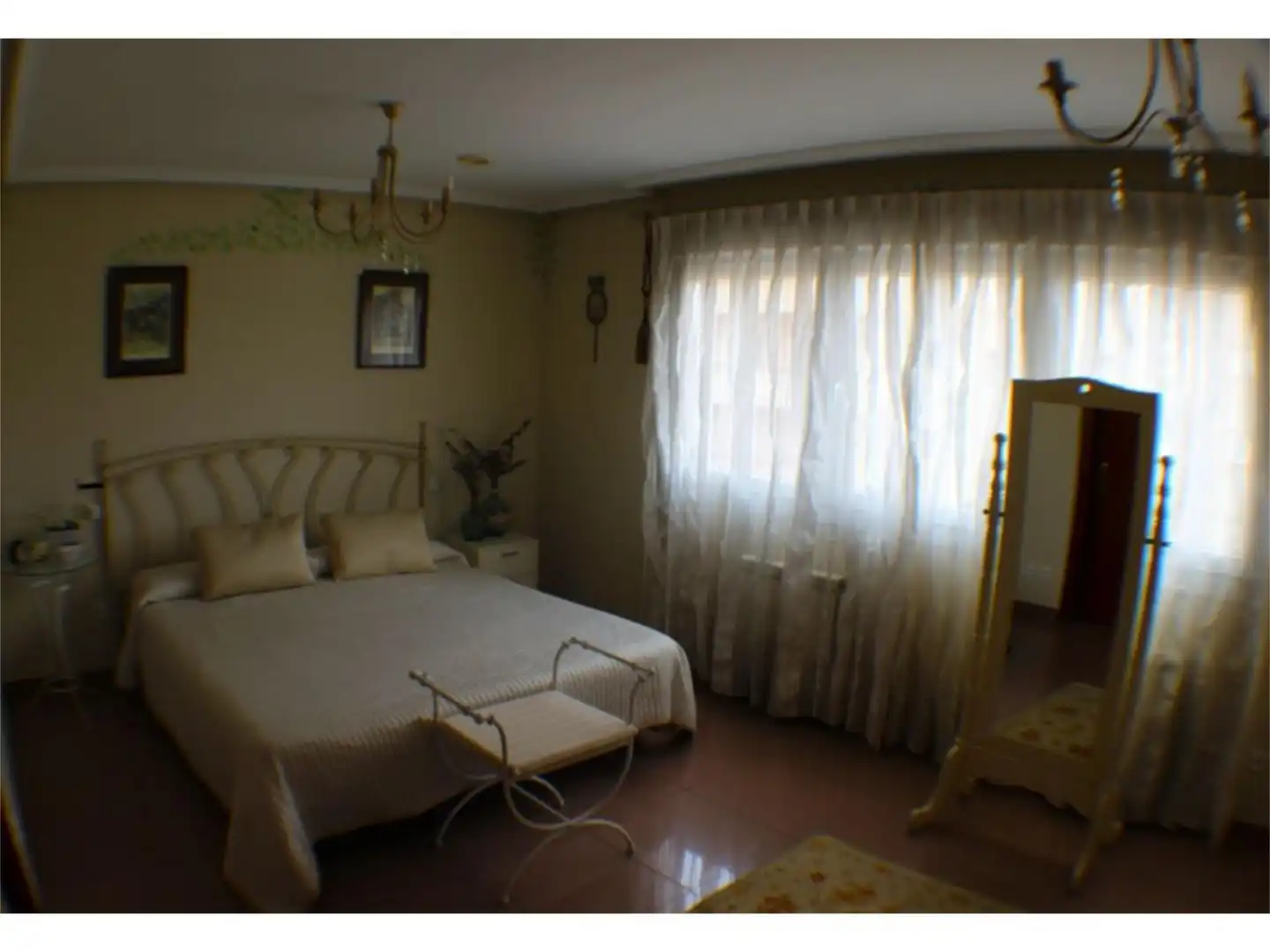Schlafzimmer von Wohnung zum Verkauf in Alcañiz mit Klimaanlage, Heizung und Privatgarten