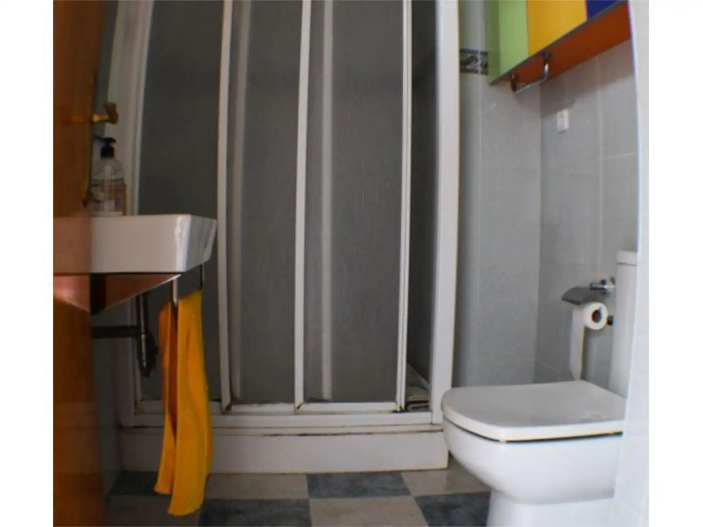 Badezimmer von Wohnung zum Verkauf in Alcañiz mit Klimaanlage, Heizung und Privatgarten