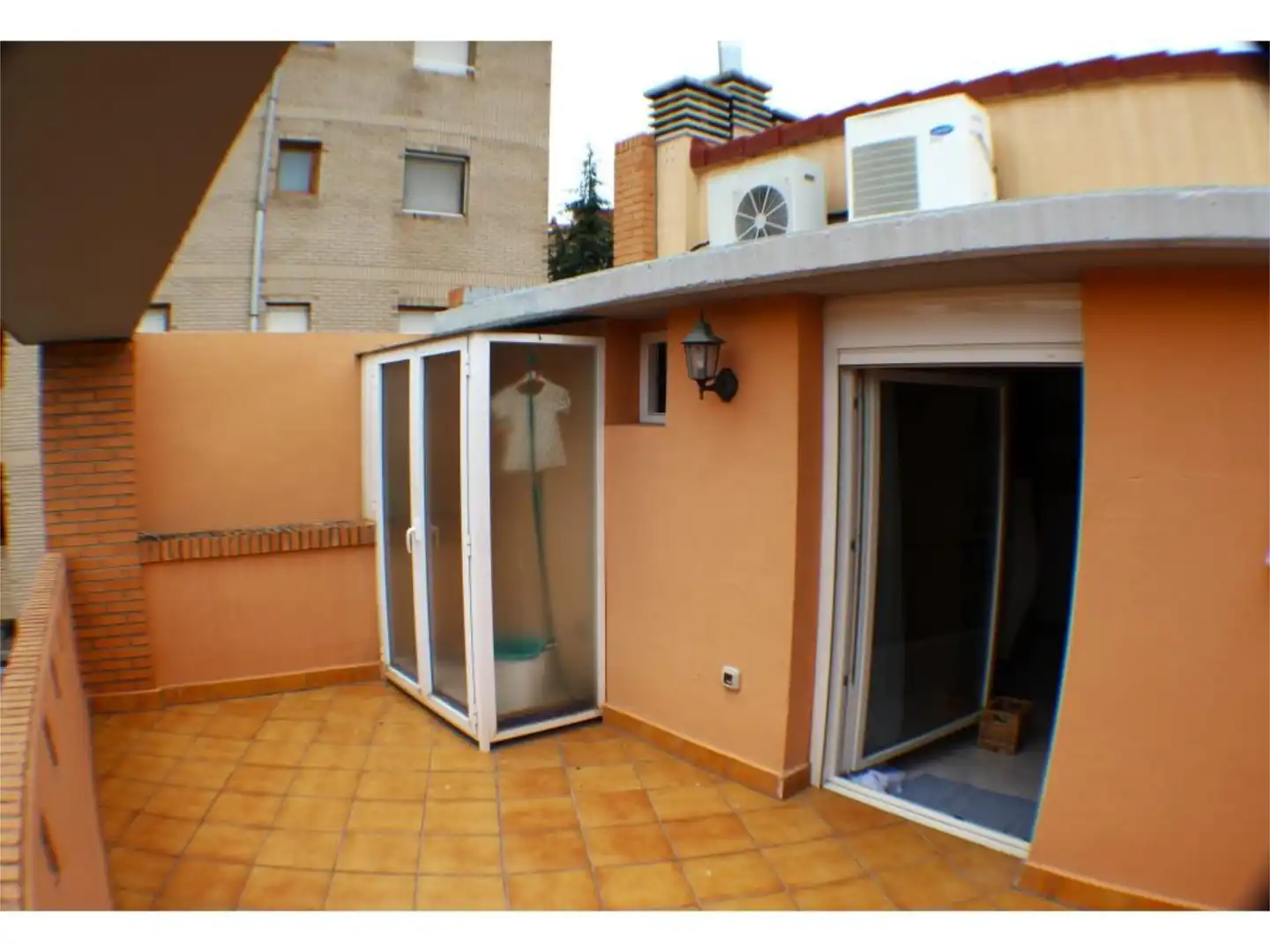 Terrasse von Wohnung zum Verkauf in Alcañiz mit Klimaanlage, Heizung und Privatgarten