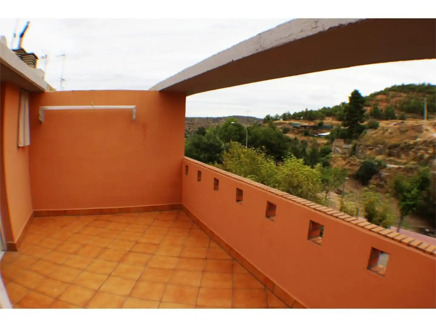 Terrasse von Wohnung zum Verkauf in Alcañiz mit Klimaanlage, Heizung und Privatgarten