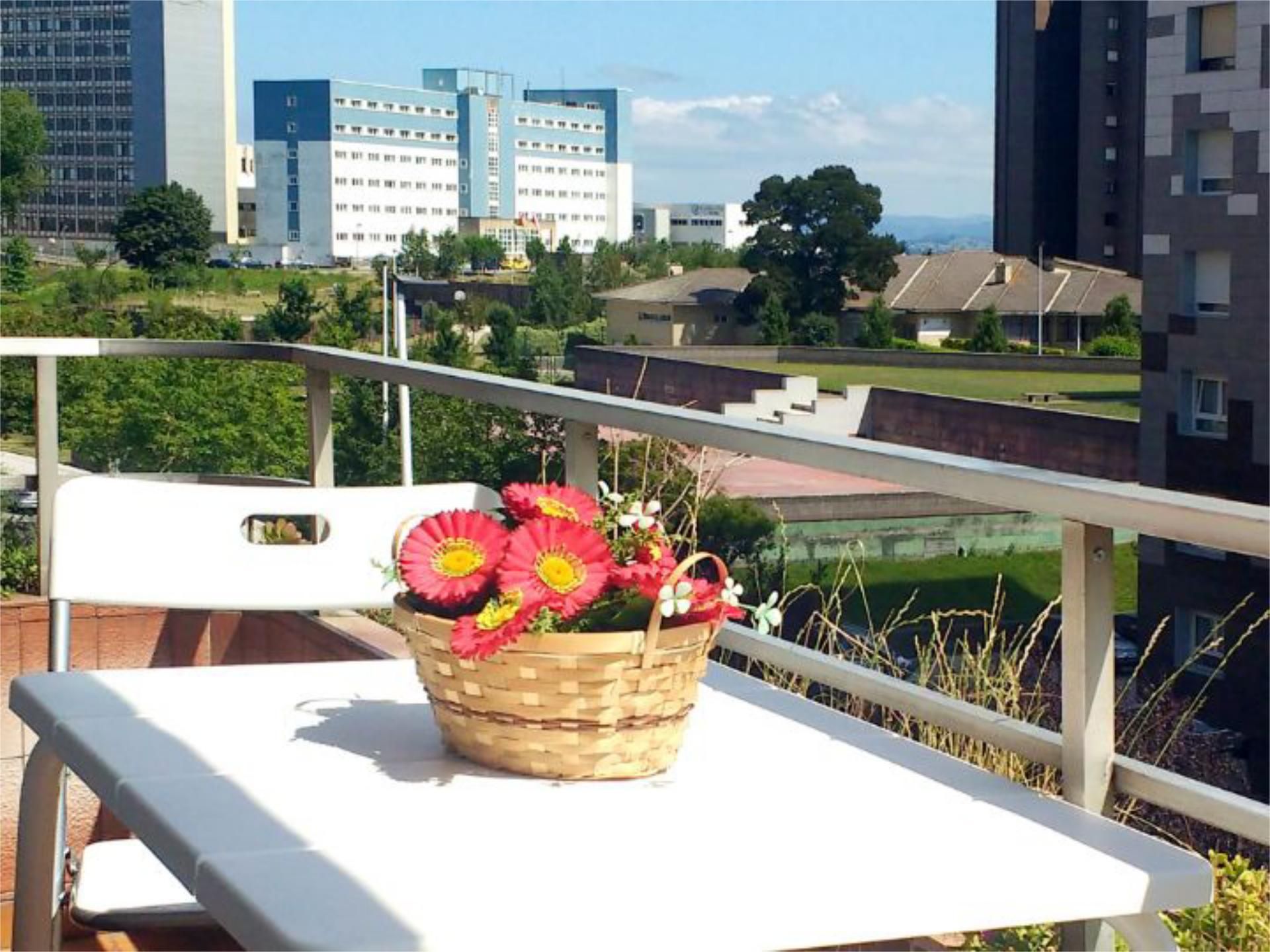 Terrassa de Pis de lloguer en Santander amb Calefacció, Jardí privat i Parquet