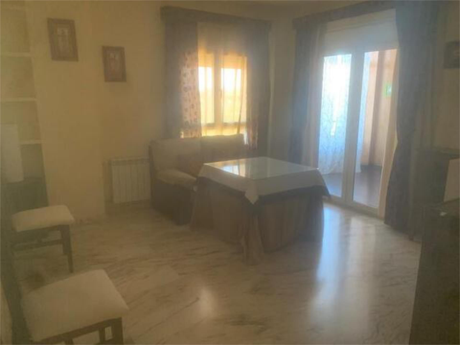 Sala de estar de Piso en venta en Mérida con Calefacción, Terraza y Trastero
