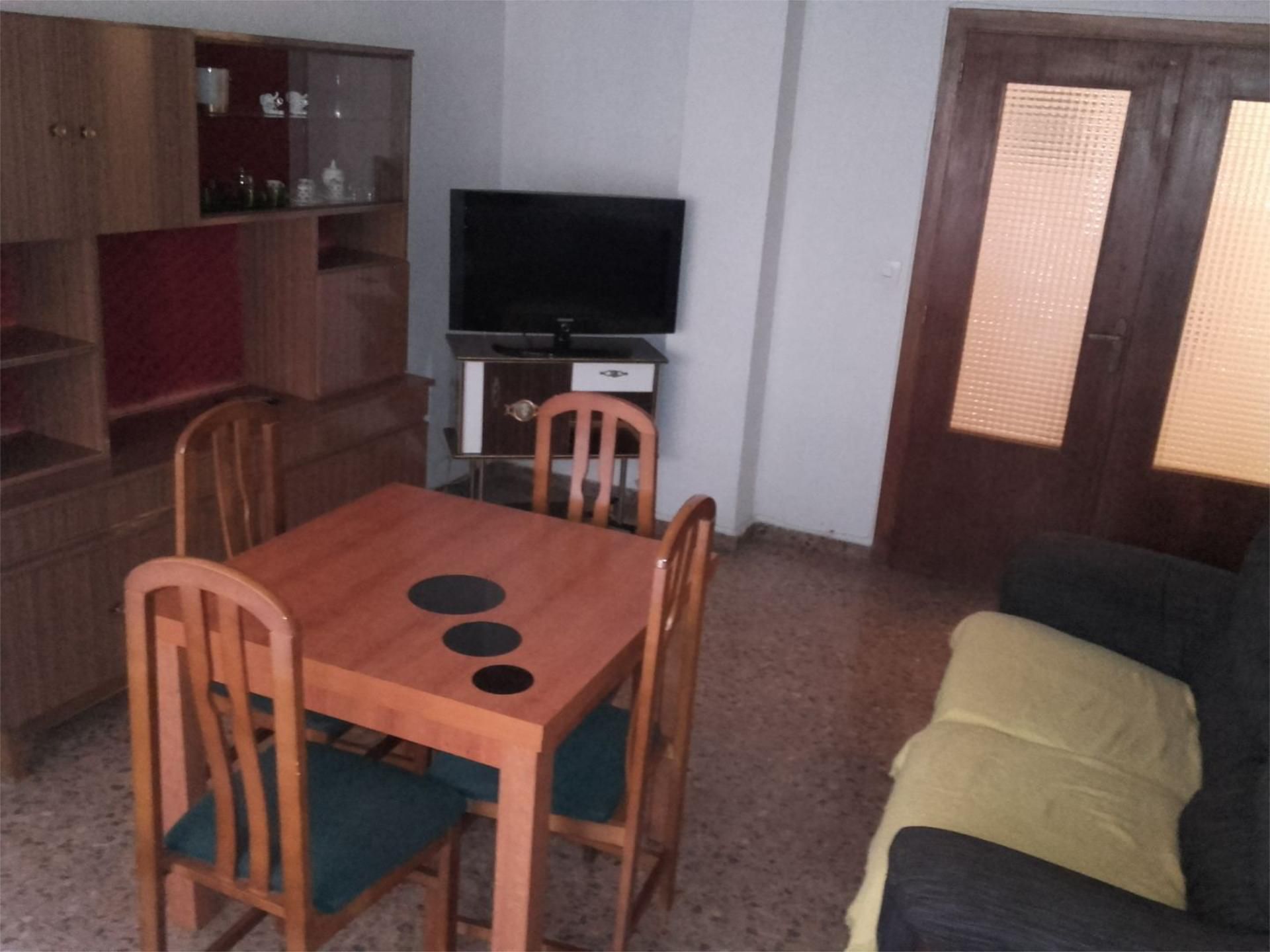 Sala d'estar de Pis de lloguer en  Albacete Capital amb Calefacció, Moblat i Balcó