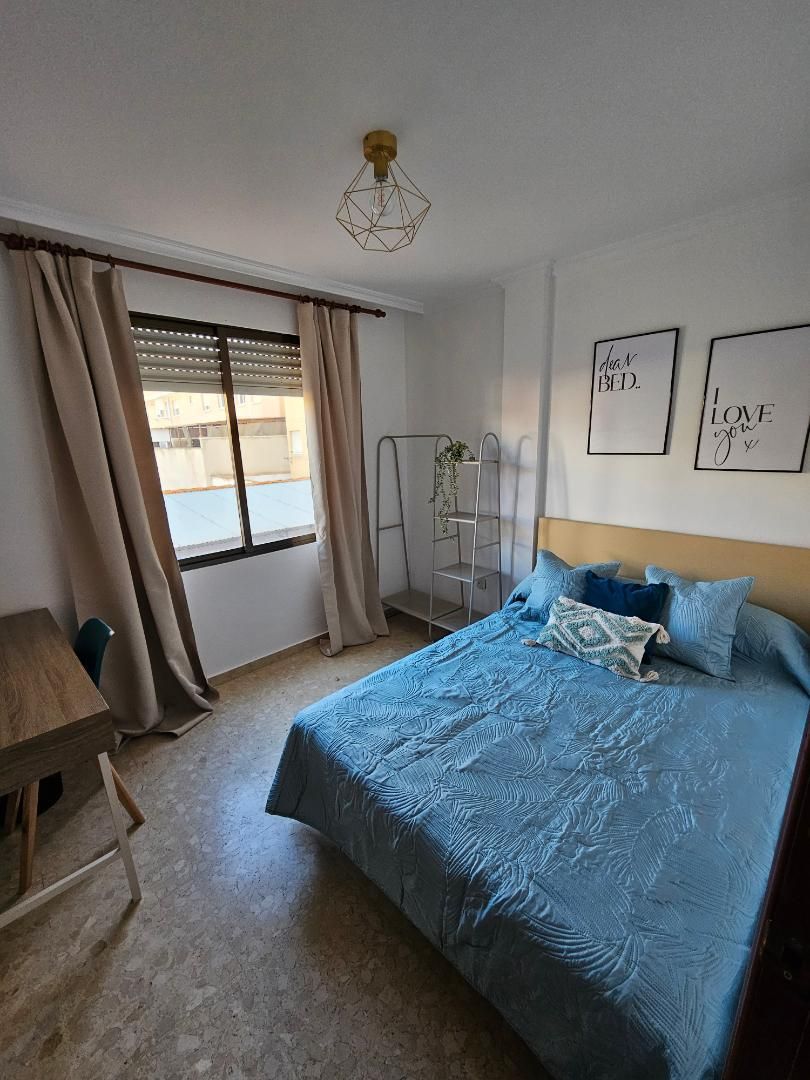 Habitación de Piso de alquiler en Ciudad Real Capital con Aire acondicionado, Calefacción y Amueblado