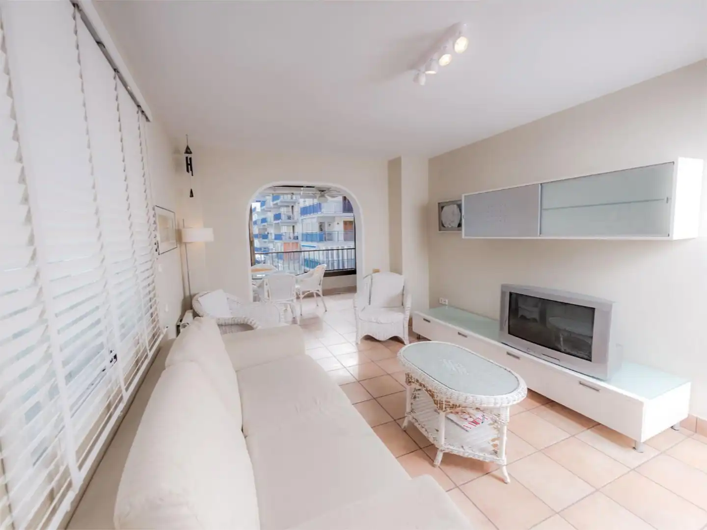 Sala de estar de Apartamento de alquiler en Benicasim / Benicàssim con Calefacción, Jardín privado y Terraza