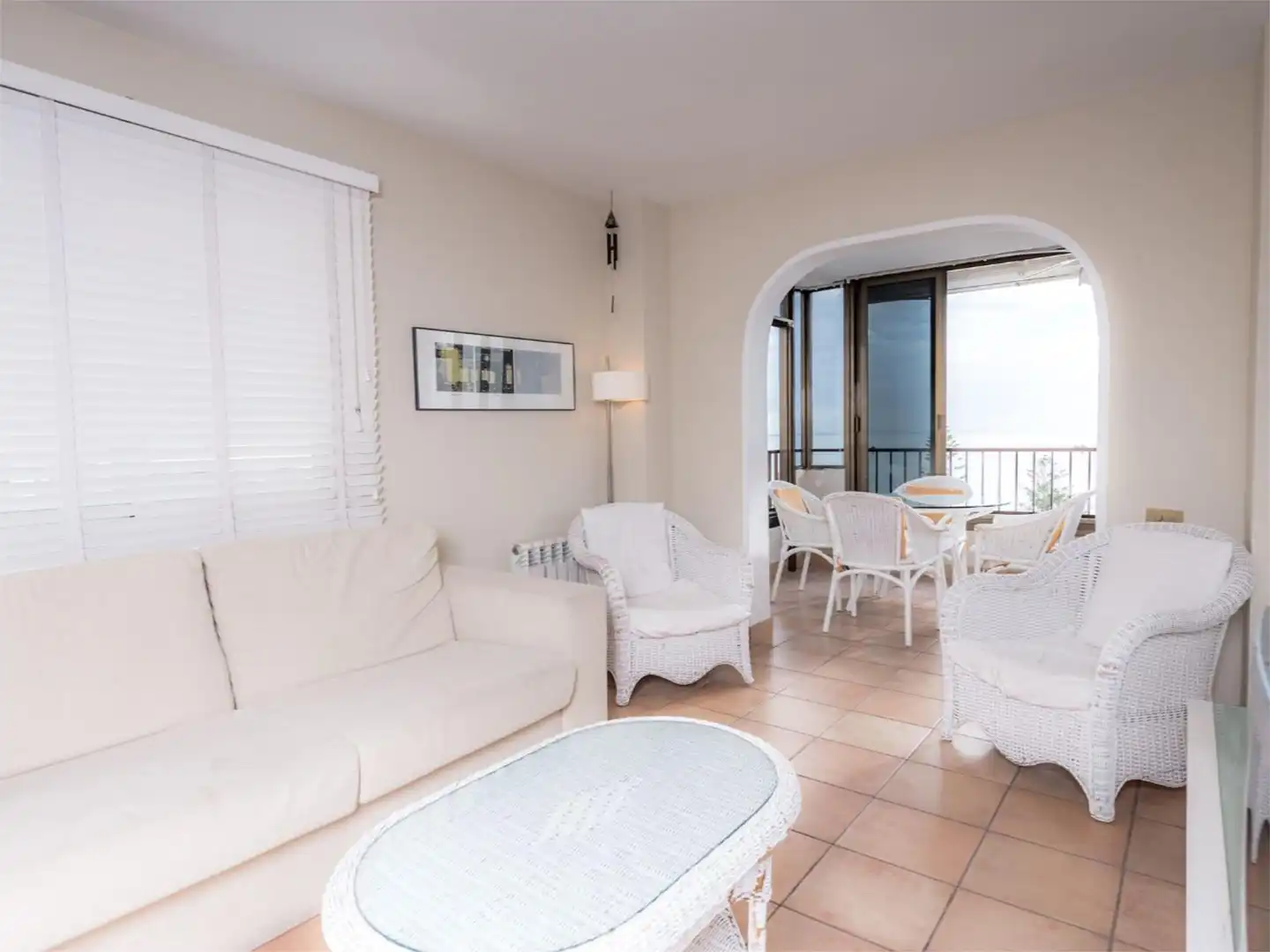 Sala de estar de Apartamento de alquiler en Benicasim / Benicàssim con Calefacción, Jardín privado y Terraza