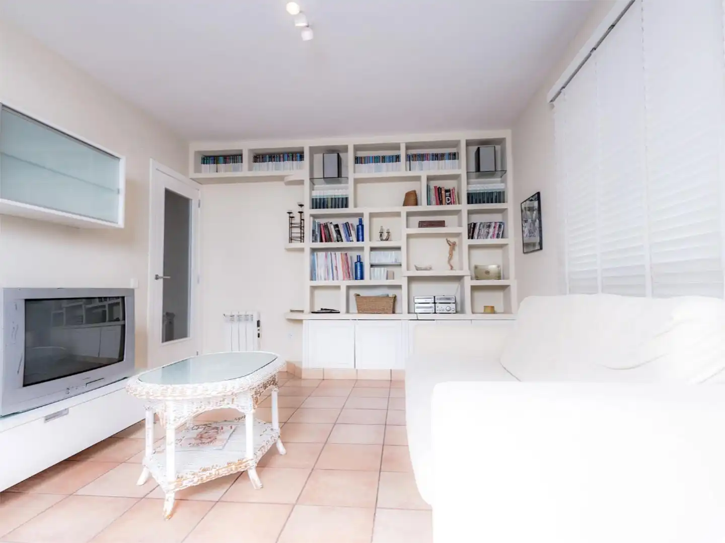 Sala de estar de Apartamento de alquiler en Benicasim / Benicàssim con Calefacción, Jardín privado y Terraza