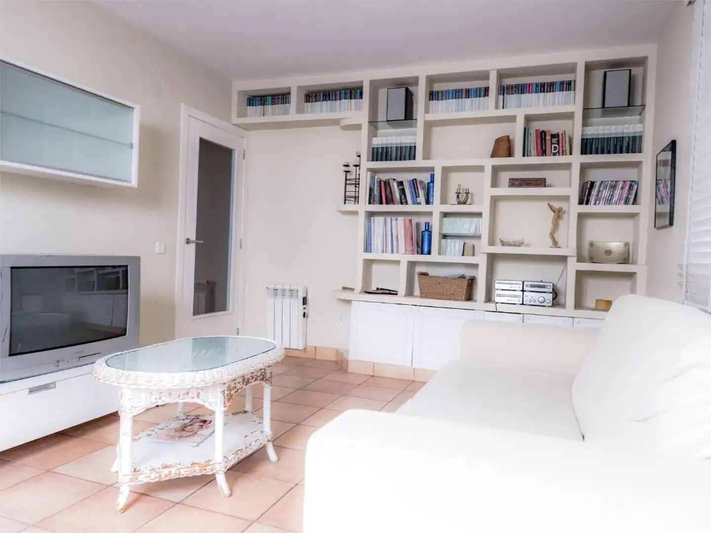 Sala de estar de Apartamento de alquiler en Benicasim / Benicàssim con Calefacción, Jardín privado y Terraza