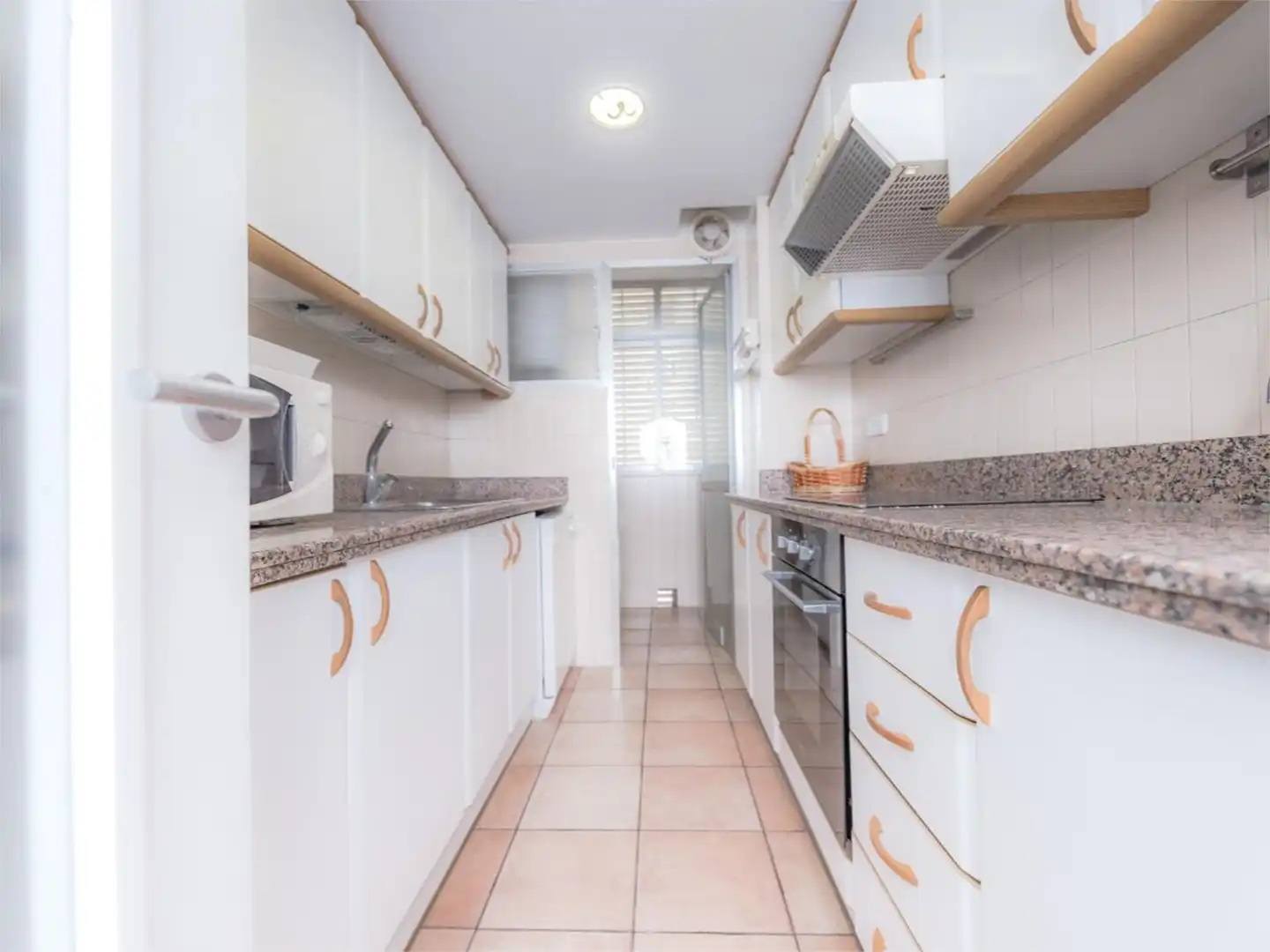 Cocina de Apartamento de alquiler en Benicasim / Benicàssim con Calefacción, Jardín privado y Terraza