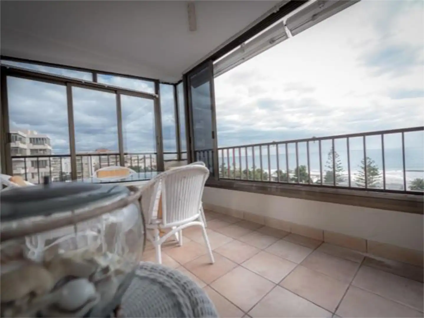 Habitación de Apartamento de alquiler en Benicasim / Benicàssim con Calefacción, Jardín privado y Terraza