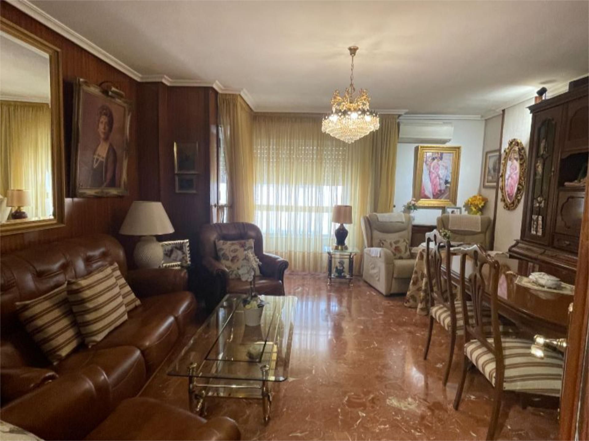 Sala d'estar de Pis en venda en  Jaén Capital amb Aire condicionat i Terrassa