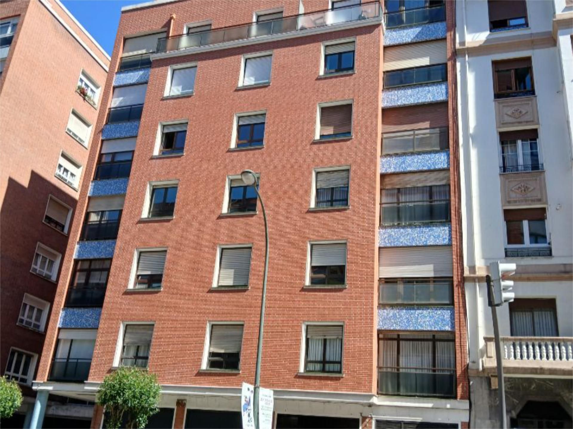 Vista exterior de Piso en venta en Bilbao  con Calefacción, Jardín privado y Parquet