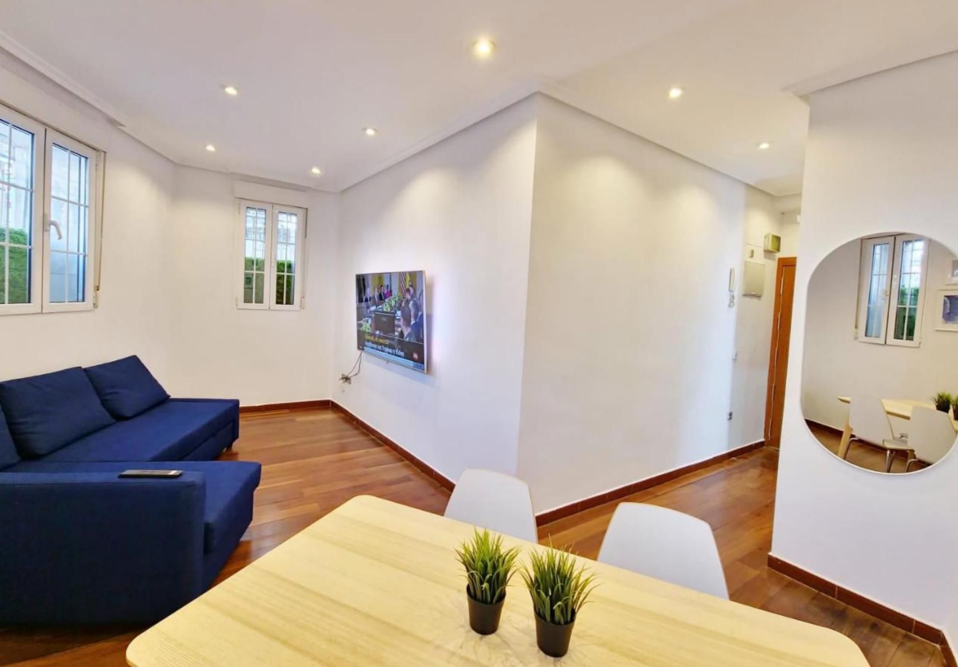 Sala de estar de Piso de alquiler en  Madrid Capital con Aire acondicionado, Calefacción y Parquet