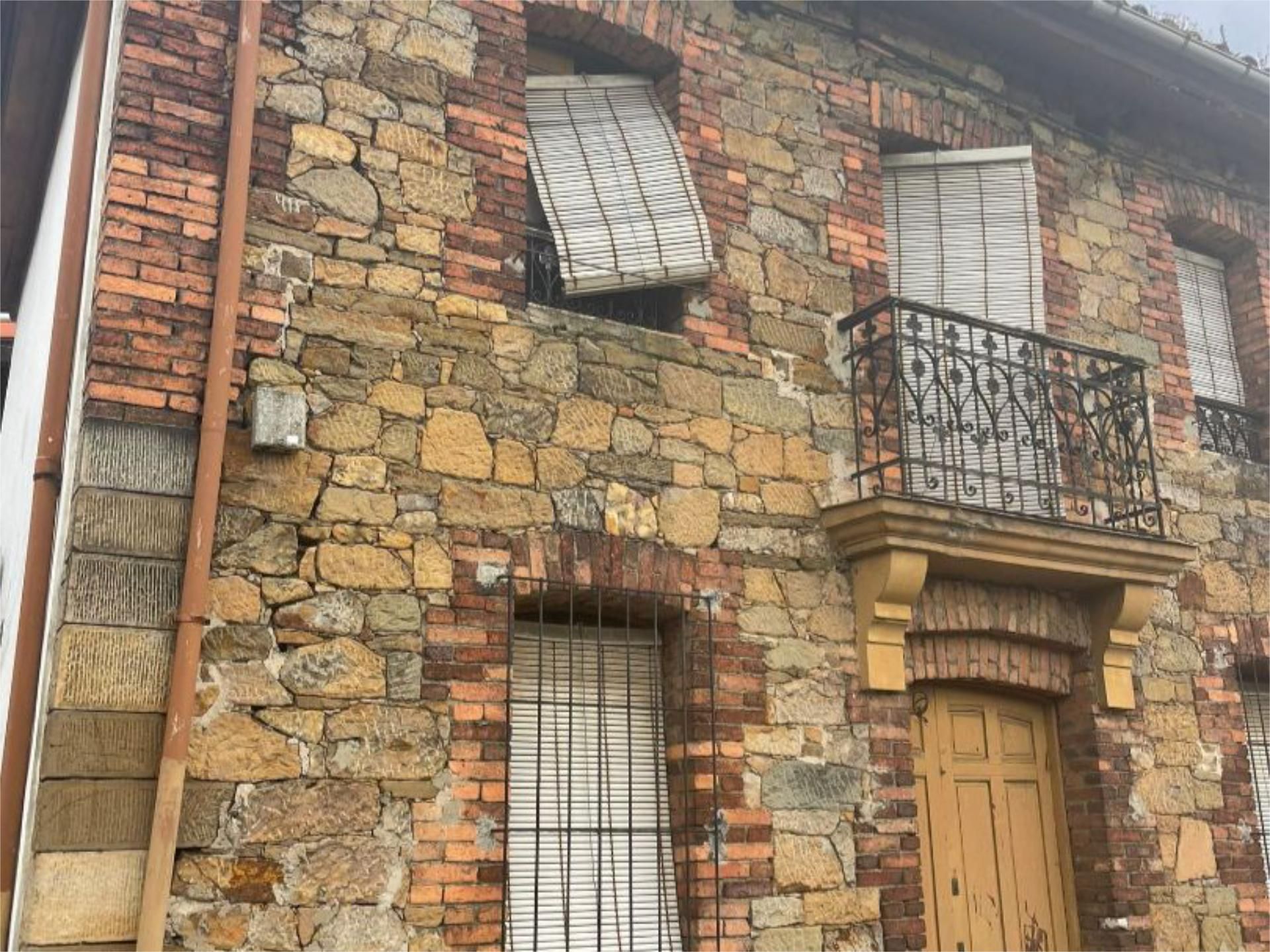 Exterior view of Single-family semi-detached for sale in Langreo