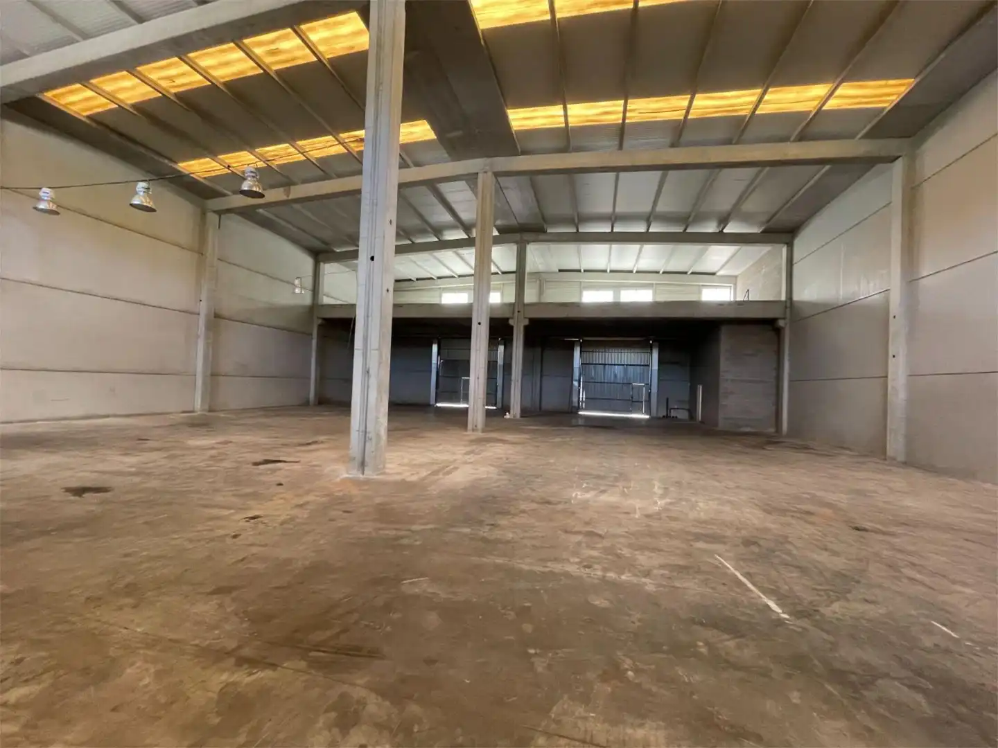 Nau industrial en venda a Carrer Solsonès, 1, Vallirana Nau industrial en venda en Vallirana