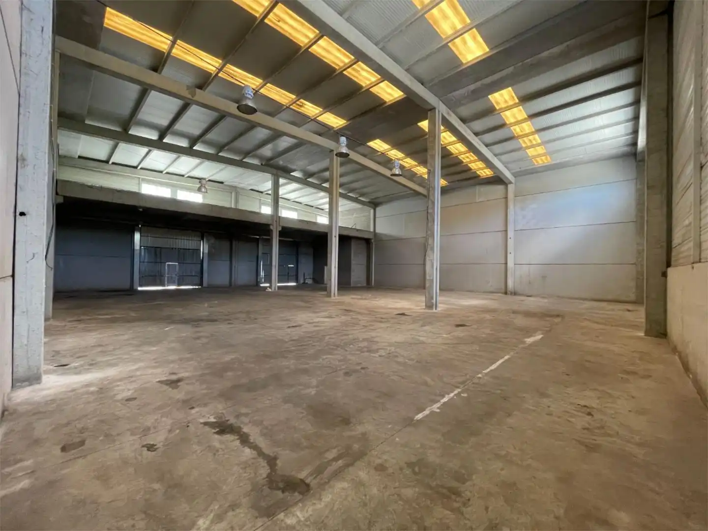 Nau industrial en venda a Carrer Solsonès, 1, Vallirana Nau industrial en venda en Vallirana