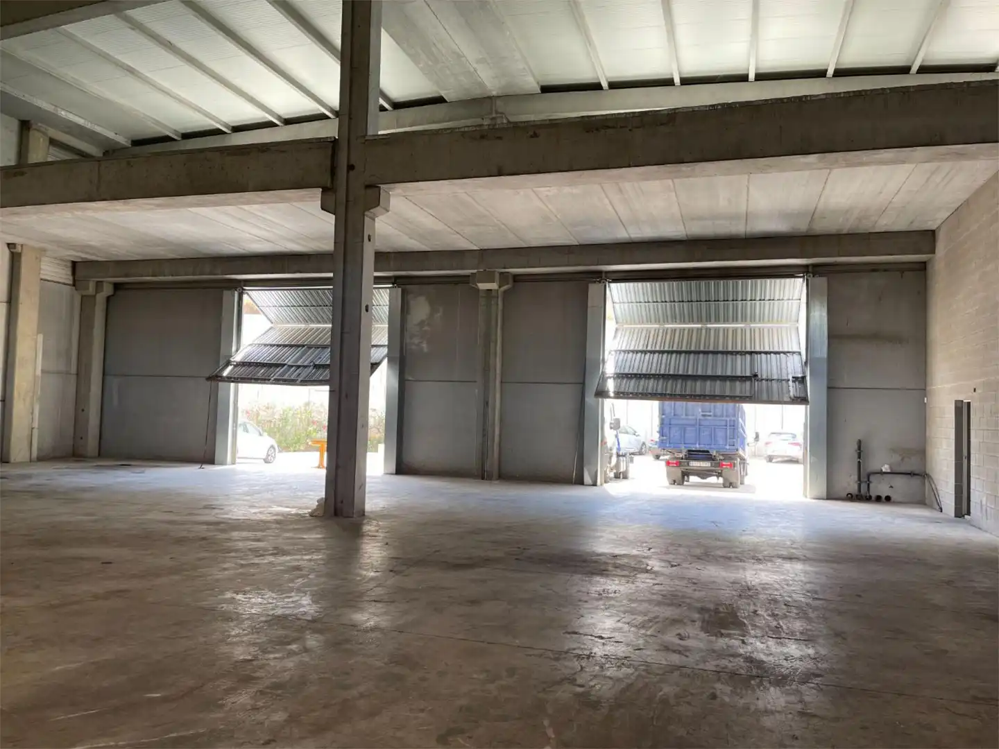 Nau industrial en venda a Carrer Solsonès, 1, Vallirana Nau industrial en venda en Vallirana