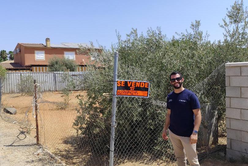 Photo 1 of Country house for sale in Calle D, 15, La Hacienda - Nueva Andalucía, Sevilla