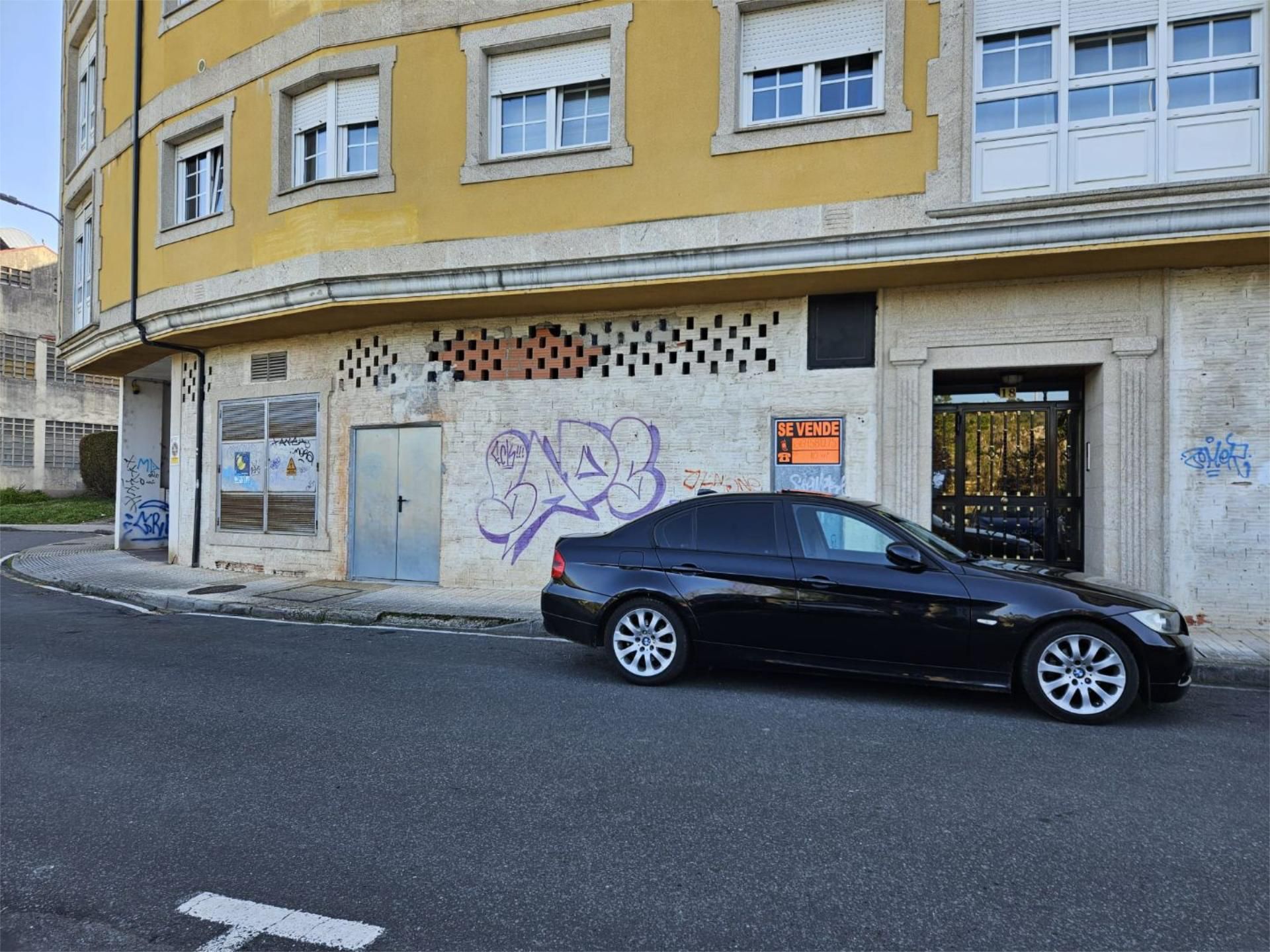 Vista exterior de Oficina en venda en Betanzos