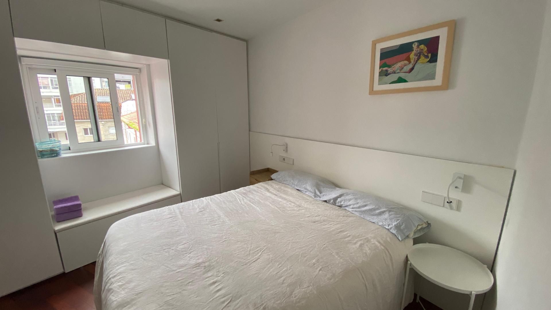Bedroom of Apartment to rent in Pontevedra Capital   with Balcony