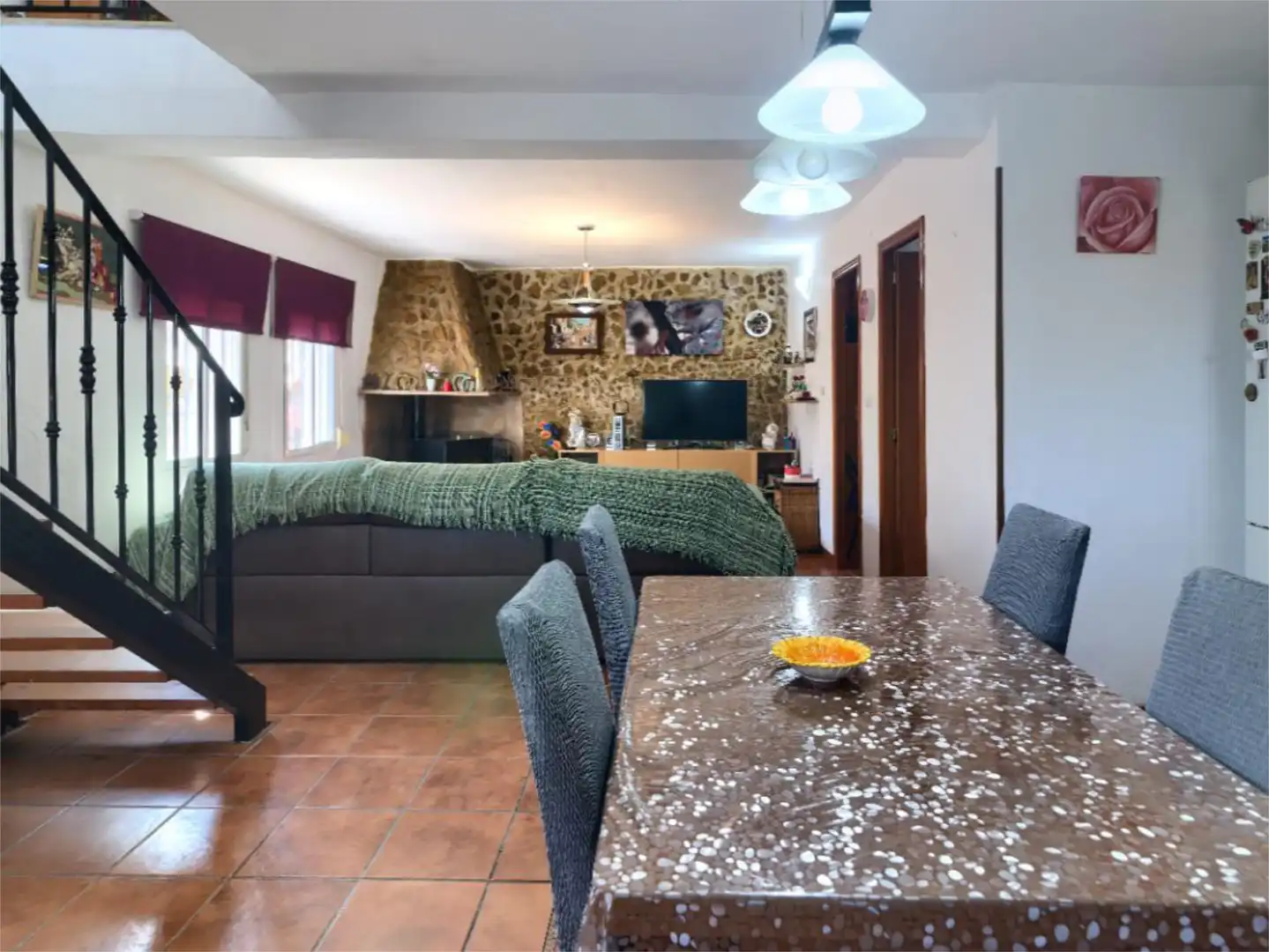 Piso en venta en Las Pedrizas Comedor de Piso en venta en Chiva con Jardín privado, Terraza y Balcón