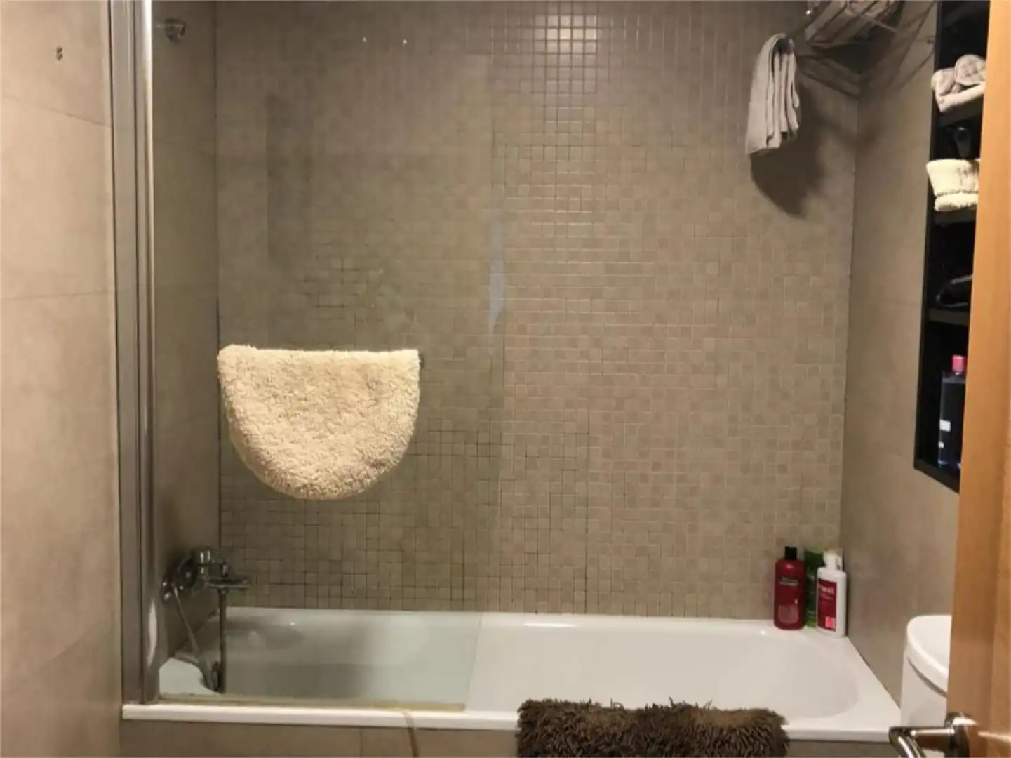 Wohnung zum Verkauf in Calle Aconcagua, 26, Camino de los Neveros - Serrallo Badezimmer von Wohnung zum Verkauf in Granada mit Heizung, Parkett und Terrasse