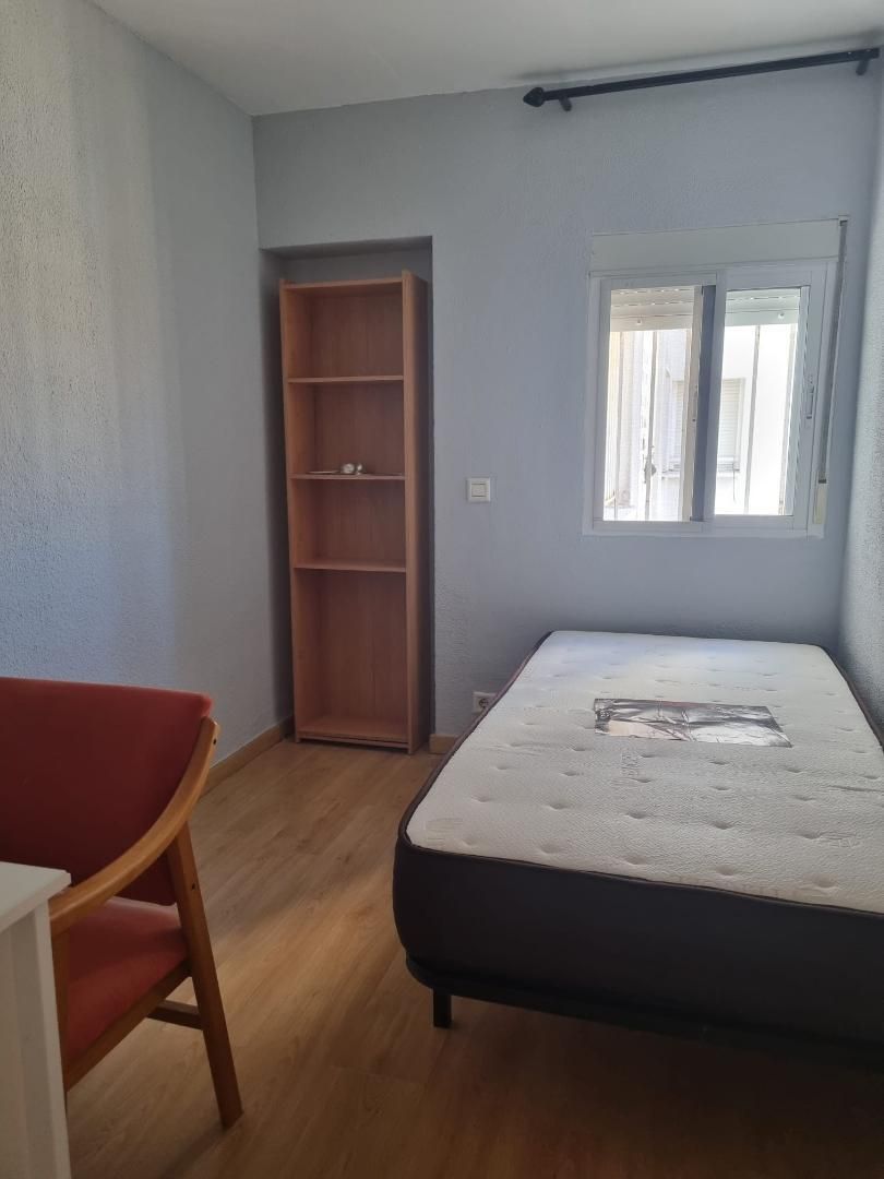 Dormitori de Pis en venda en Jerez de la Frontera amb Aire condicionat, Parquet i Moblat