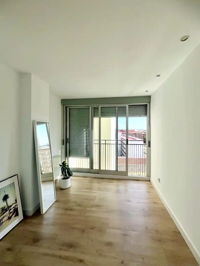 Zimmer in Carrer del Doctor Gómez Ferrer, 1, Ciutat Universitària Terrasse von Wohnung zur untervermieten in Valencia mit Heizung, Parkett und Abstellraum