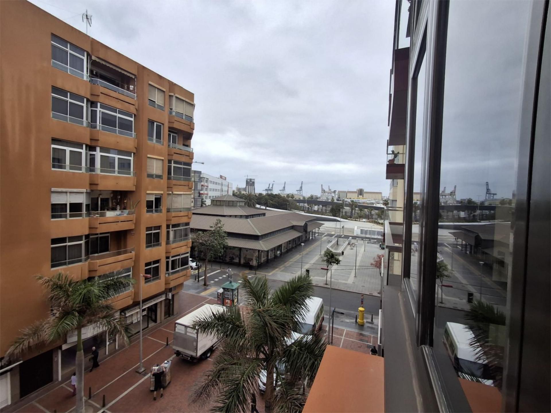 Vista exterior de Pis en venda en Las Palmas de Gran Canaria