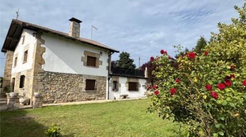 Casa o chalet en venta en Legutio, Araba - Álava - imagen 2 Foto 2 de Casa o chalet en venta en Legutio, Araba - Álava