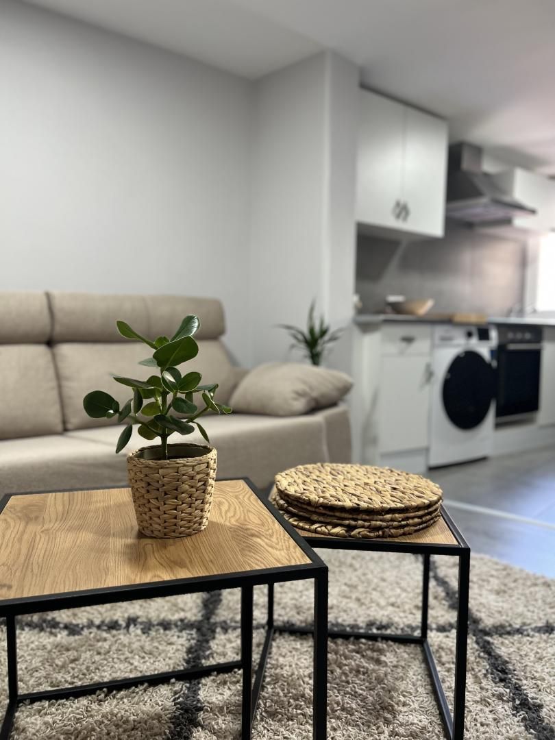 Cocina de Piso de alquiler en Ourense Capital  con Balcón