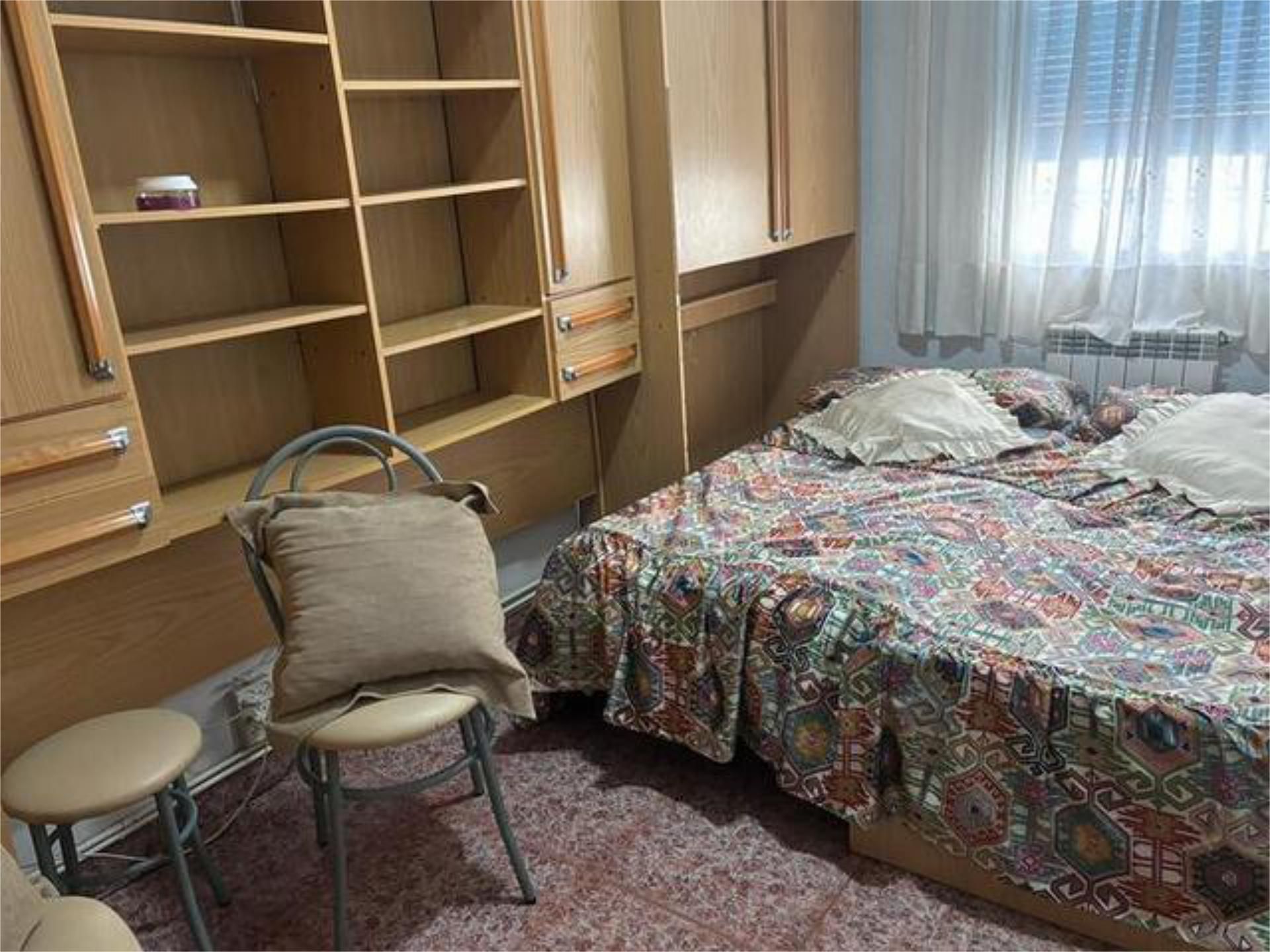 Habitación de Piso de alquiler en  Zaragoza Capital