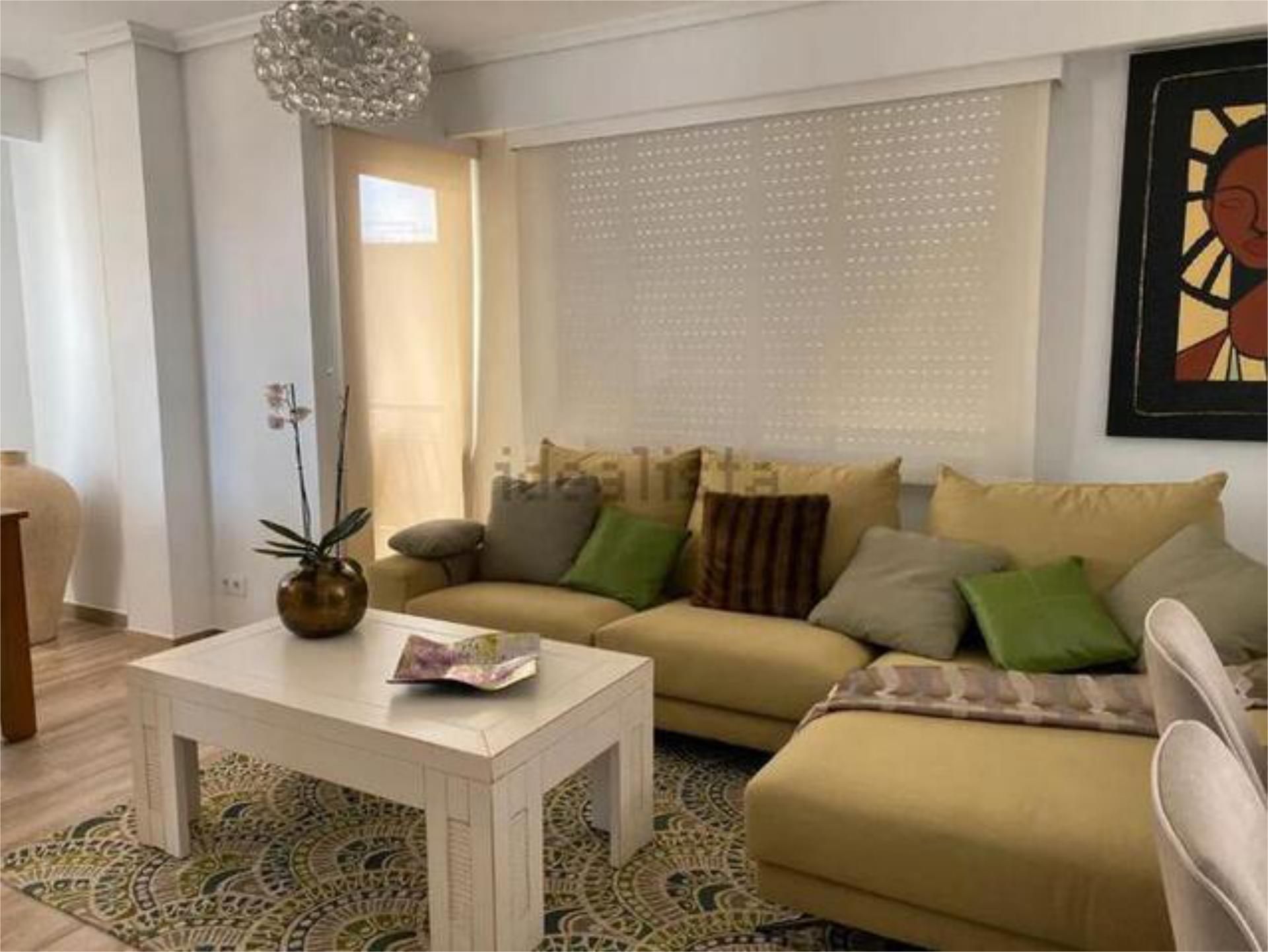 Sala d'estar de Apartament de lloguer en Benicasim / Benicàssim amb Calefacció, Terrassa i Moblat