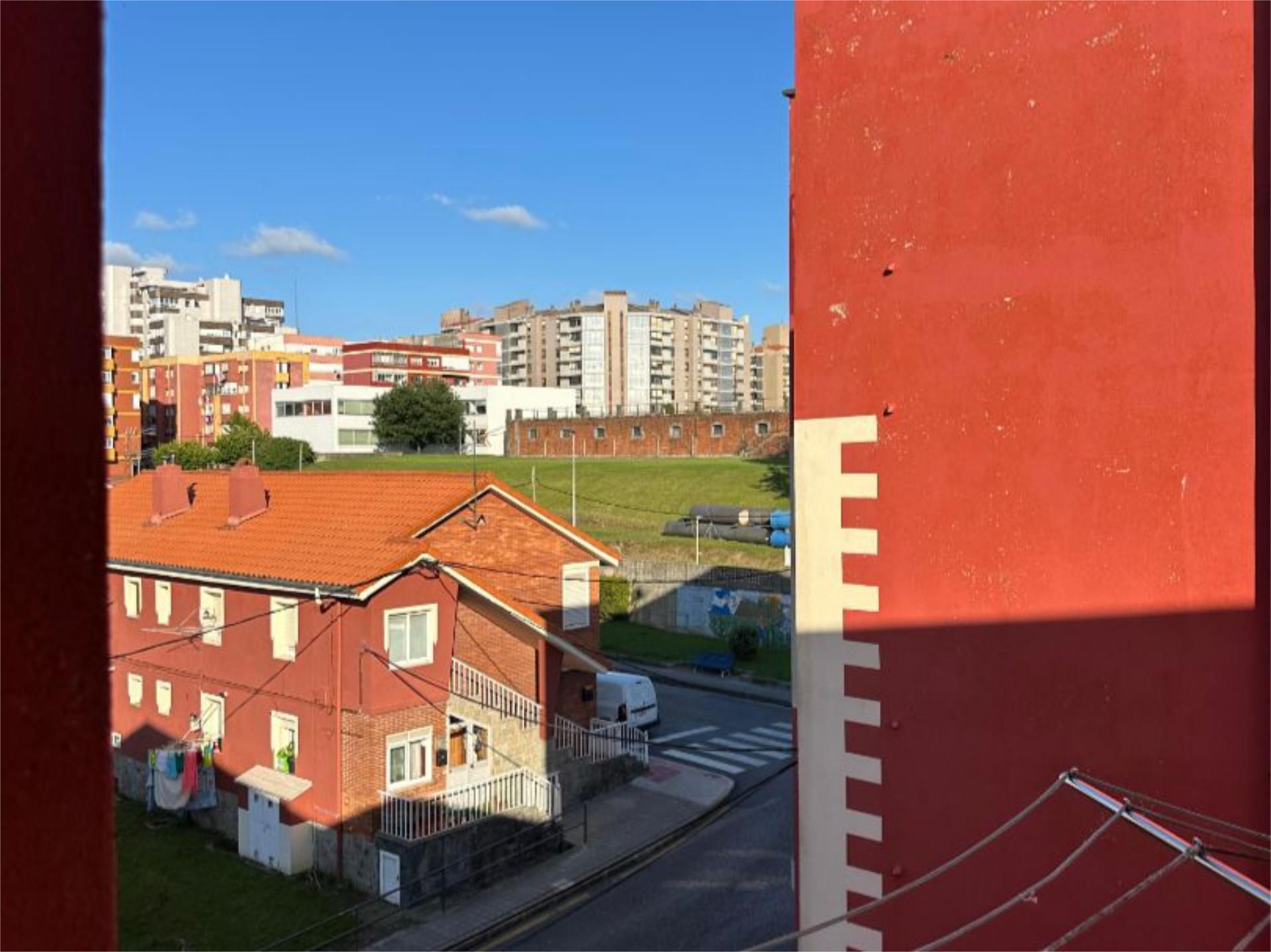 Vista exterior de Pis en venda en Santander