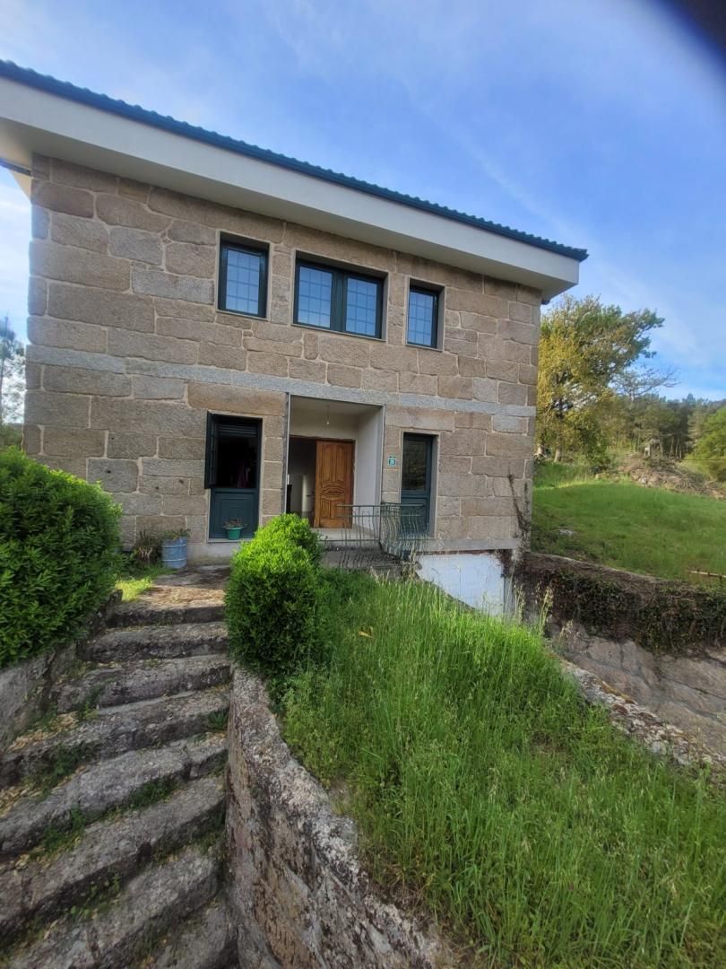 Vista exterior de Casa o xalet en venda en Aldea Lamagrande, 33, 