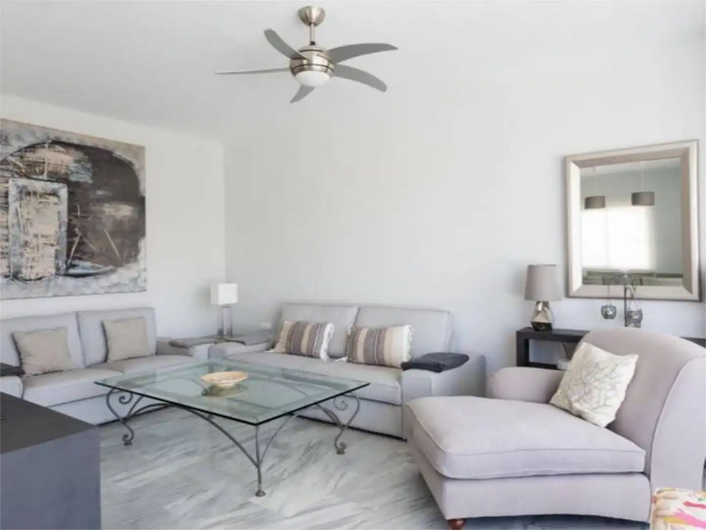 Casa o chalet de alquiler en Calle Artola Golf, 26, Cabopino - Artola Sala de estar de Casa o chalet de alquiler en Marbella con Aire acondicionado, Calefacción y Jardín privado