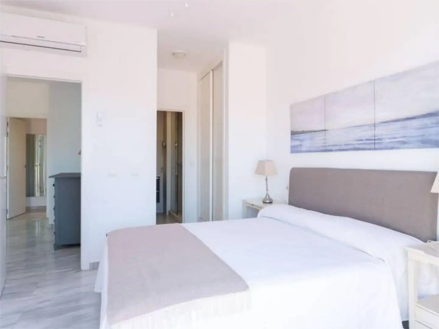 Casa o chalet de alquiler en Calle Artola Golf, 26, Cabopino - Artola Habitación de Casa o chalet de alquiler en Marbella con Aire acondicionado, Calefacción y Jardín privado