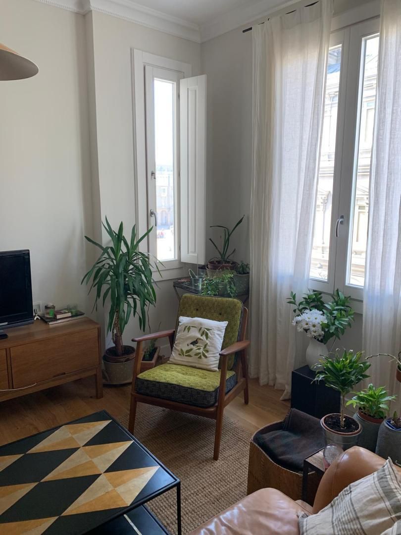 Sala d'estar de Pis de lloguer en A Coruña Capital  amb Calefacció, Moblat i Videoporter