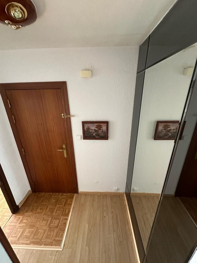 Piso de alquiler en León Capital  con Calefacción, Terraza y Amueblado