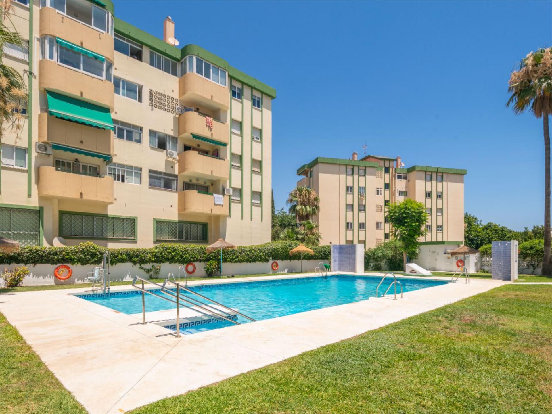 Piscina de Pis en venda en Torremolinos amb Aire condicionat, Terrassa i Piscina