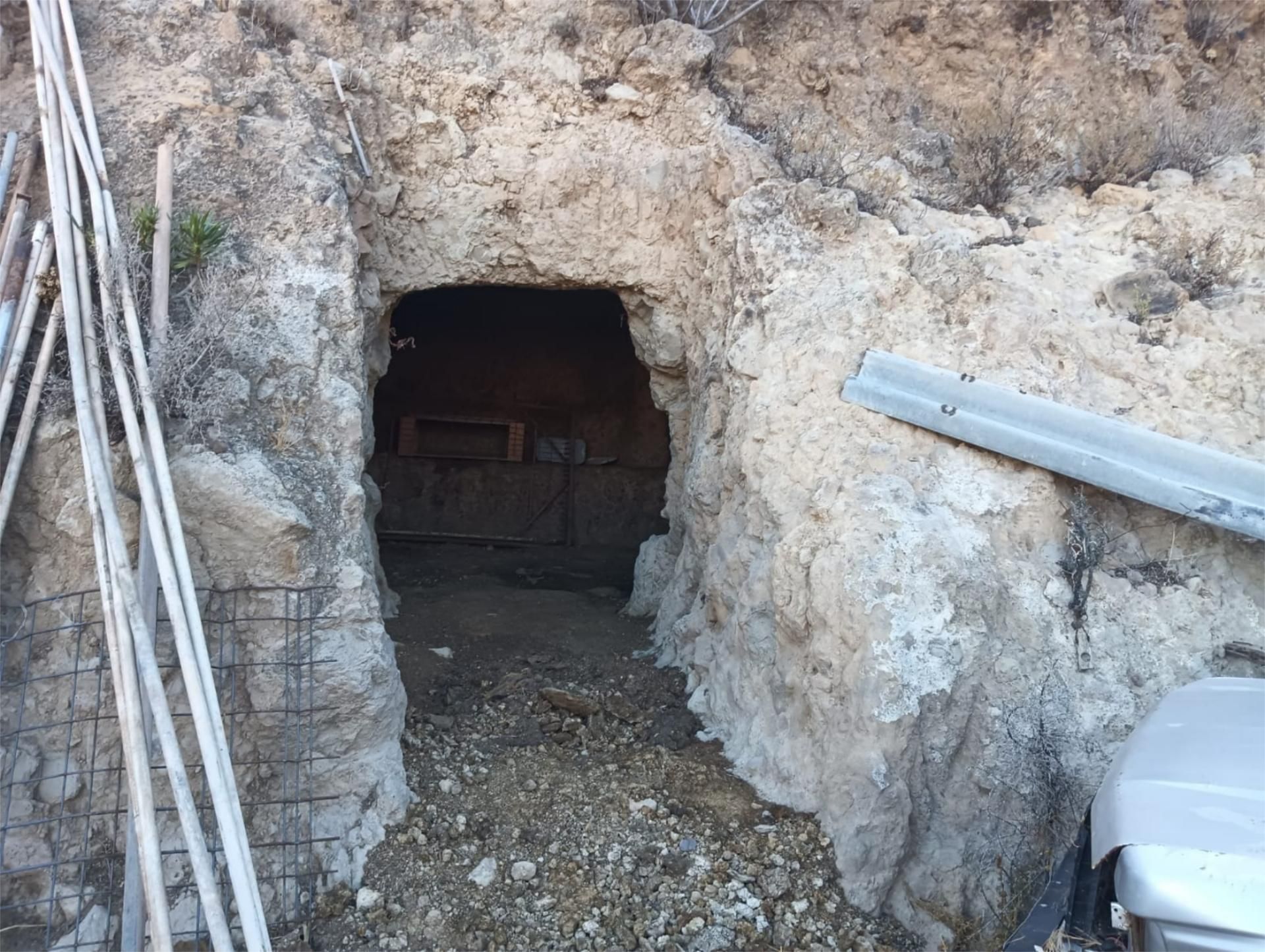 Land for sale in Artenara