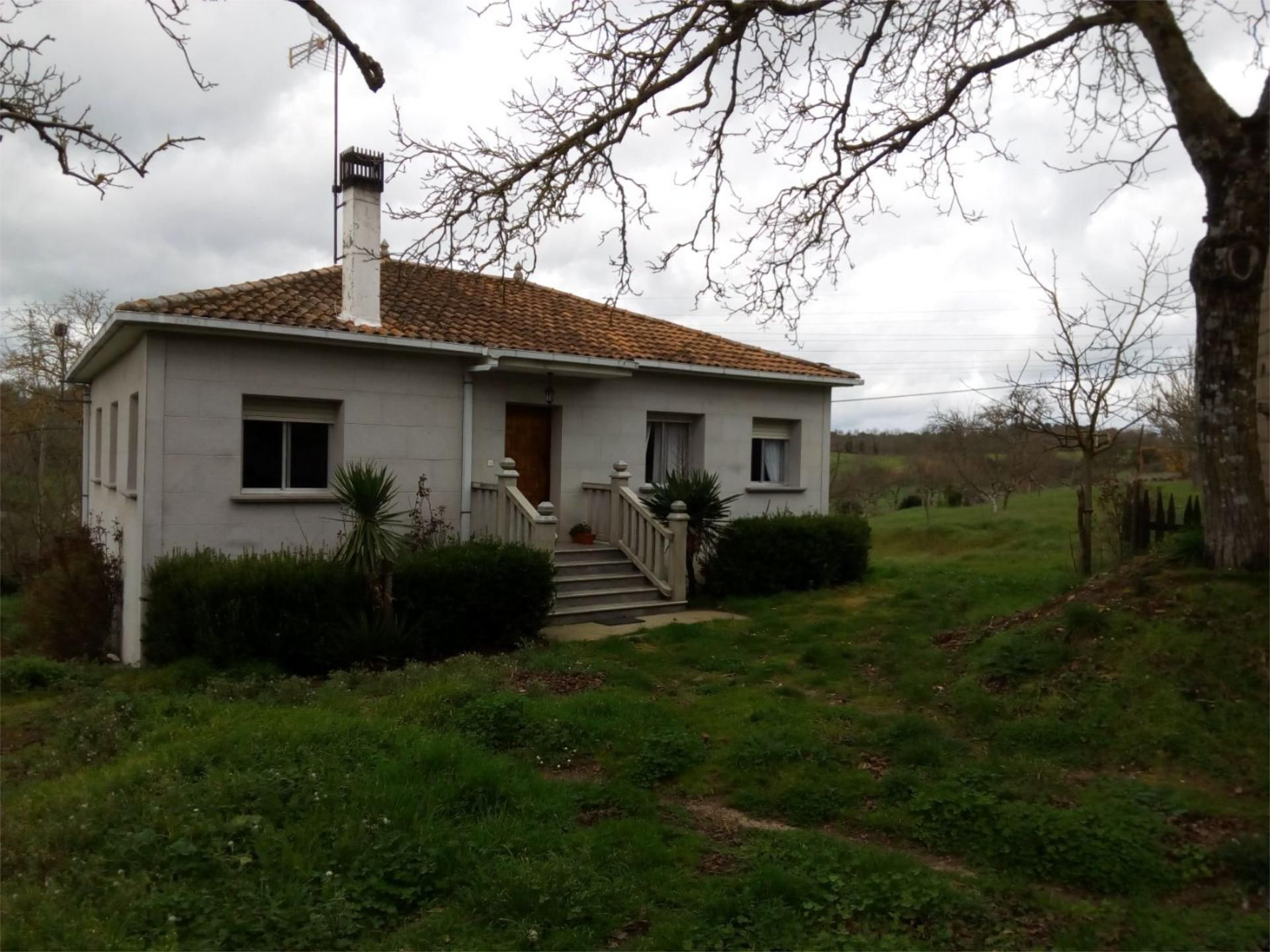 Exterior view of House or chalet to rent in Chantada  with Heating, Private garden and Parquet flooring