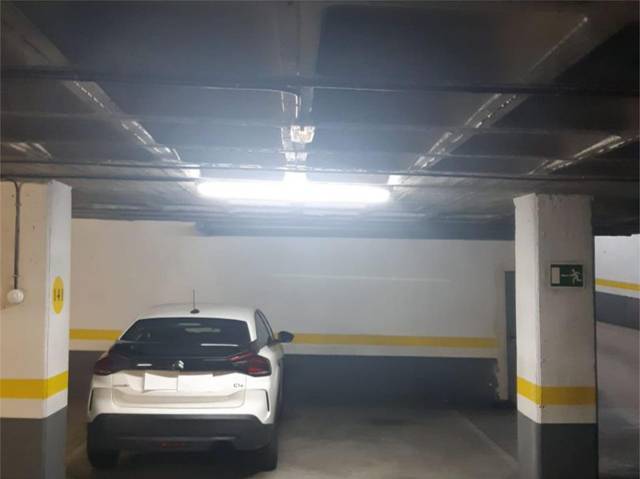 Garaje en Venta en Calle de Albania, 8 en Rosas - Musas