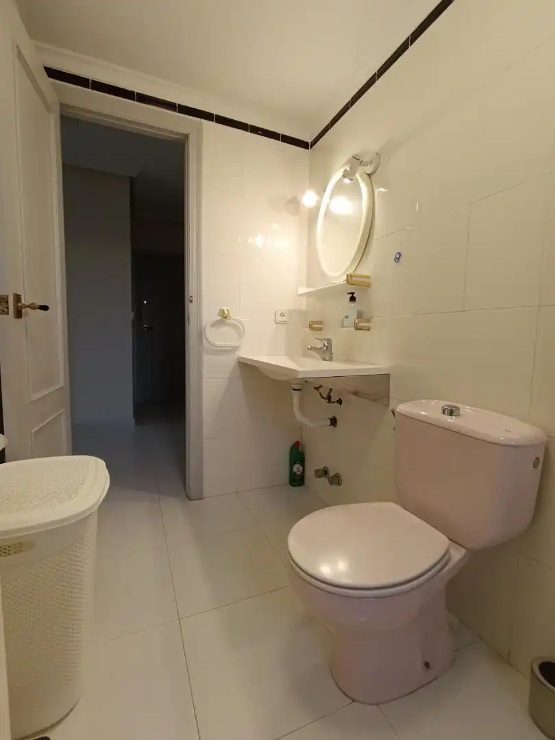 Maisonette zur Miete in Vía Axial, 444, Bahia Maisonette zur Miete in Vía Axial, 444, Bahia