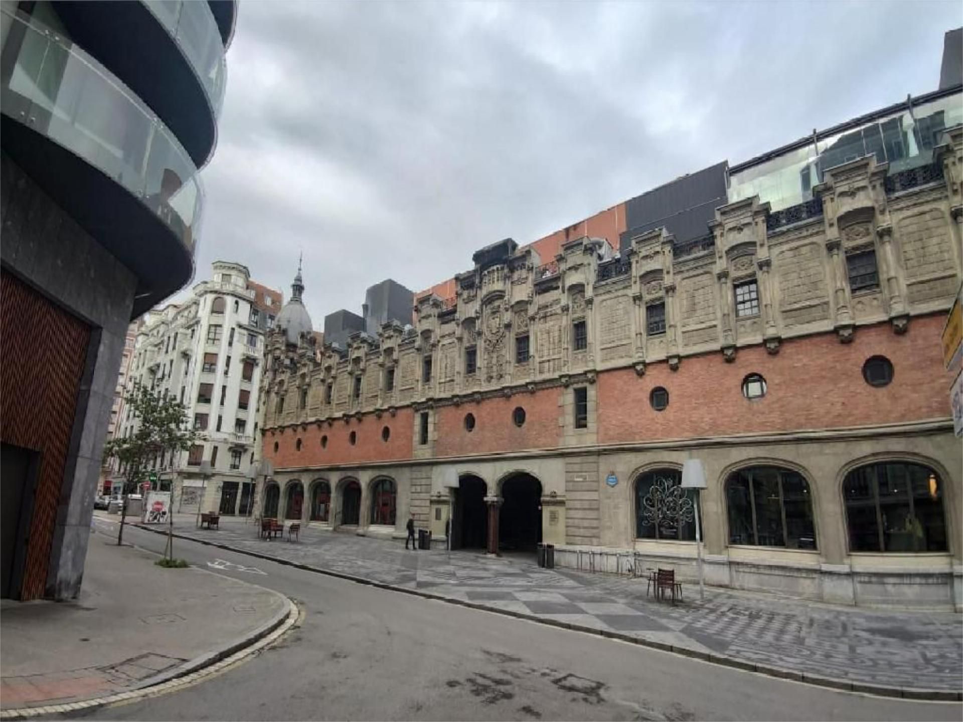 Vista exterior de Garaje de alquiler en Bilbao 