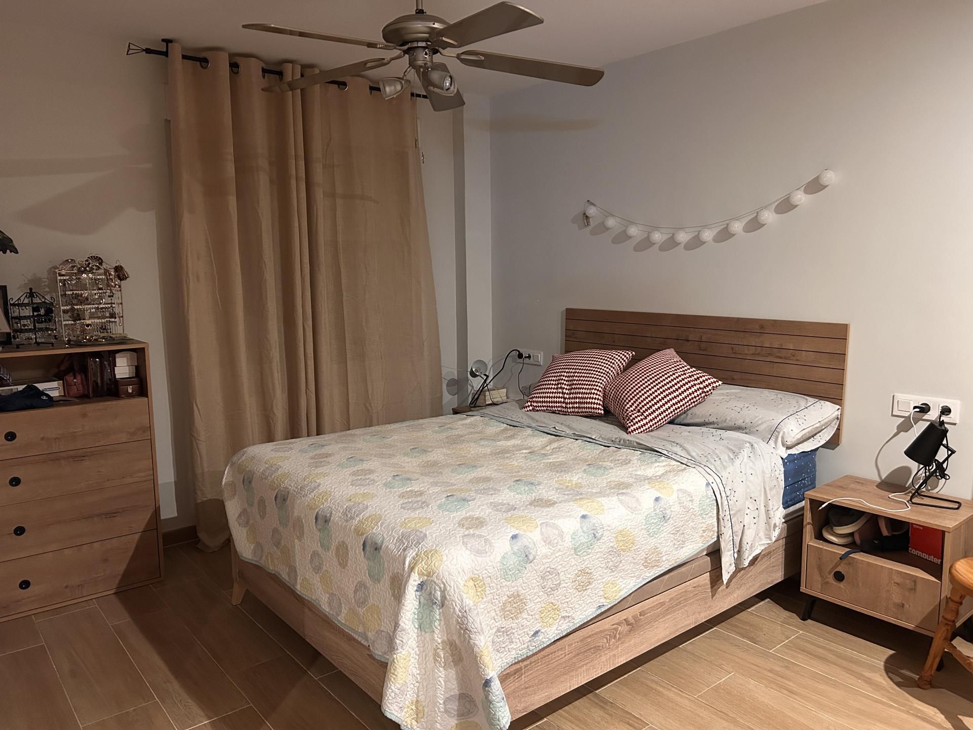 Habitación de Piso en venta en Guadalajara Capital con Terraza y Balcón